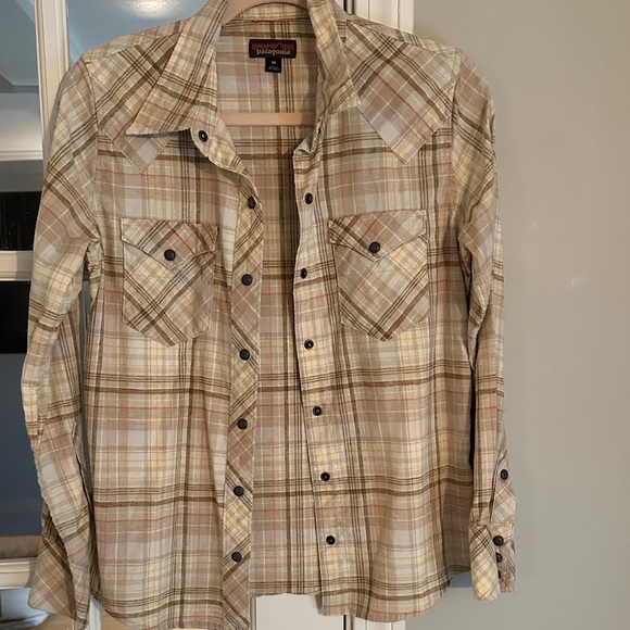 Patagonia Plaid Button Down Shirt - Beige and Brown - Picture 1 of 4